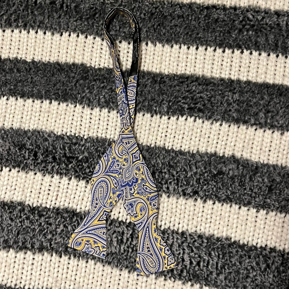 Saddlebred Bowtie